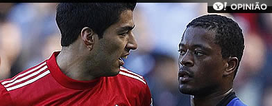 Luís Suárez e Evra