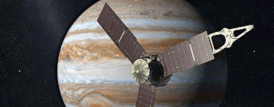 Esta imagen de 2010 hecho por un artista ilustra a la nave espacial Juno de la NASA con Jupiter en el fondo. El explorador robótico Juno sería la sonda espacial más distante propulsado por energía solar. (AP/NASA)