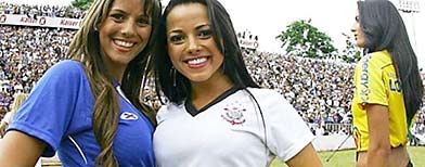 Mujeres futbolistas del Brasil. EFE