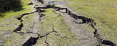 Cracks are seen in the earth after an earthquake struck New Zealand. (Joseph Johnson/Getty Images)