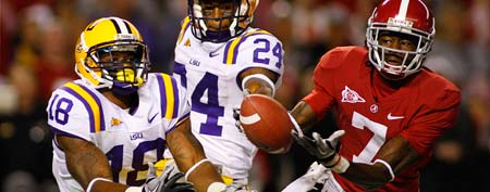 Alabama Crimson Tide wide receiver Kenny Bell (7) misses a pass in the endzone against LSU Tigers LSU safety Brandon Taylor (18) and defensive back Tharold Simon (24) (John David Mercer-US PRESSWIRE)