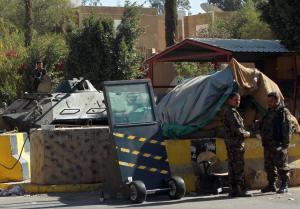 A Yemeni soldier stands guard outside the United States&#39;&nbsp;&hellip;