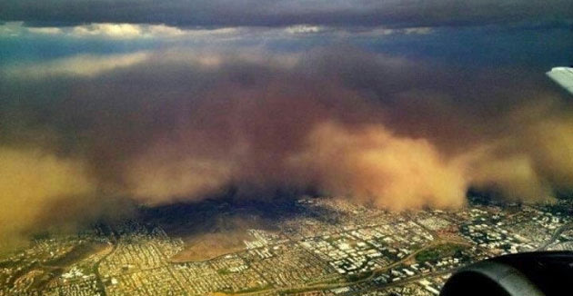 Impresionante Tormenta de Polvo golpea a  Arizona, EE.UU. Haboob-Andrew-Butera-Twitter_crop1