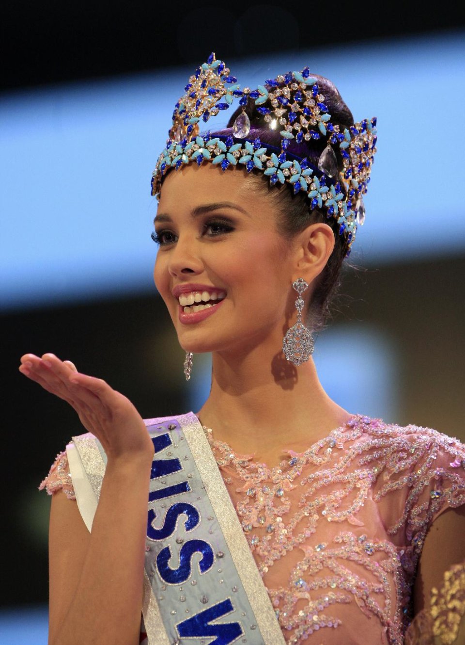 Newly crowned Miss World Megan Young of the Philippines, smiles after winning the Miss World contest, in Nusa Dua, Bali, Indonesia, Saturday, Sept. 28, 2013. (AP Photo/Firdia Lisnawati)