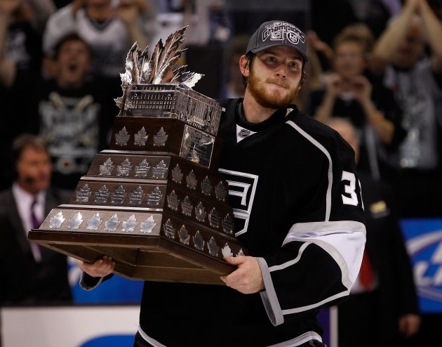 LOS ANGELES KINGS - 2012 STANLEY CUP CHAMPIONS 2012-nhl-stanley-cup-final-20120611-203716-536