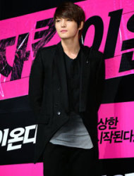 Jaejoong (JYJ) Tunda Pendaftaran Militernya Hingga Agustus 2012