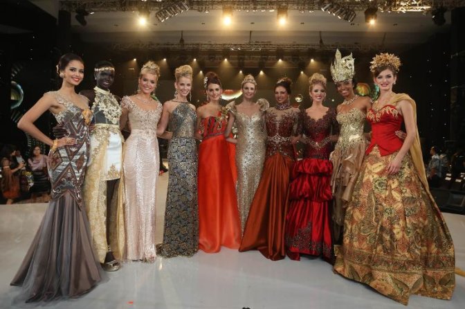 The top 10 Miss World contestants in the fashion show pose in Nusa Dua, Bali, on September 24, 2013