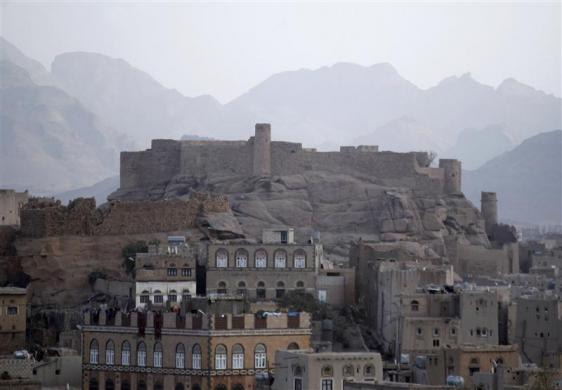 Kastil bersejarah Radda yang dikuasai militan Al Qaeda tenggara ibu kota Yemen, Sanaa, 15 Januari 2012.