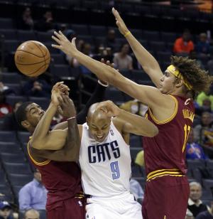 Taylor lifts Bobcats over Cavaliers, 105-92