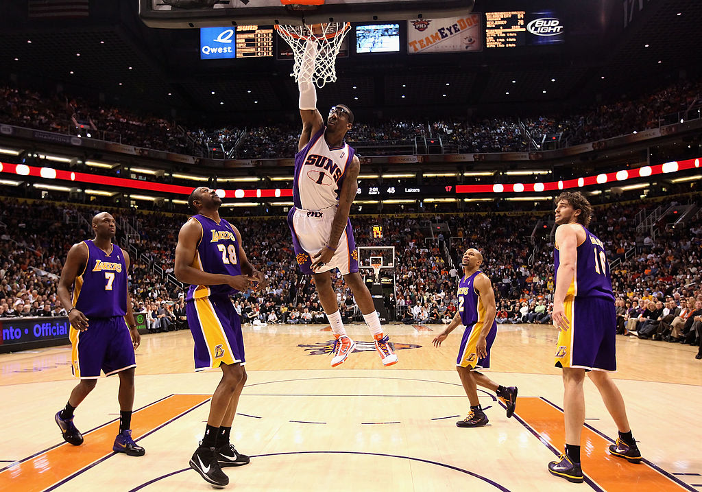 Amar'e Stoudemire of the Phoenix Suns slam dunks the ball against the Los Angeles Lakers on December 28, 2009. (Christian Petersen/Getty Images)