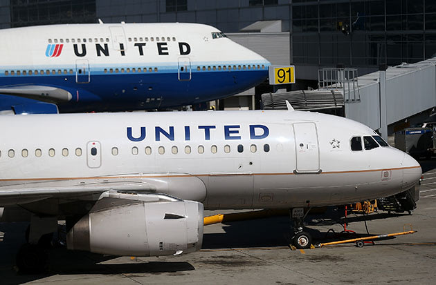 United Airlines planes parked at San Francisco International Airport (Justin Sullivan/Getty Images)