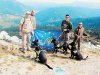 Η ομάδα των εκπαιδευμένων σκύλων με τους δύο οδηγούς τους σάρωσαν ορεινές και δυσπρόσιτες περιοχές των Τρικάλων, προκειμένου να εντοπίσουν φόλες