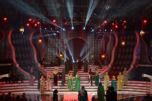 Contestants of the Muslimah World pageant rehearse …