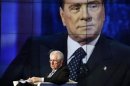 Una immagine di archivio di Mario Monti e Silvio Berlusconi