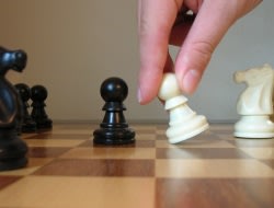 onlin chess with real piece