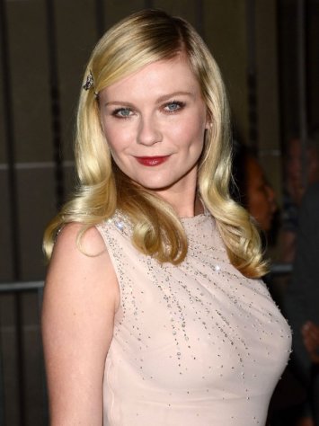 Kirsten Dunst arrives to the 'On The Road' premiere at the Toronto Film Festival on September 6, 2012 -- Getty Images