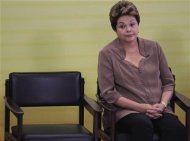 A presidente Dilma Rousseff em cerimônia do Dia da Consciência Negra no Palácio do Planalto, em Brasília. A presidente determinou que sejam afastados ou exonerados todos os servidores indiciados na Operação Porto Seguro, da Polícia Federal. 21/11/2012 REUTERS/Ueslei Marcelino