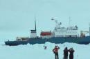 Weather hits Arctic ship rescue bid