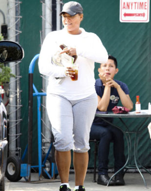 Latest Celebrity News on Photos  Queen Latifah Falls Victim To Camel Toe On Coffee Run   Yahoo