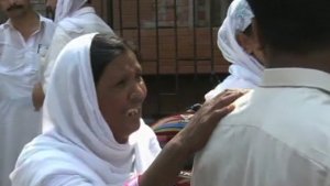 Suicide blasts hit Pakistan church