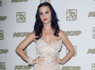 Katy Perry Thanks Fans After Reaching 20 Million Followers