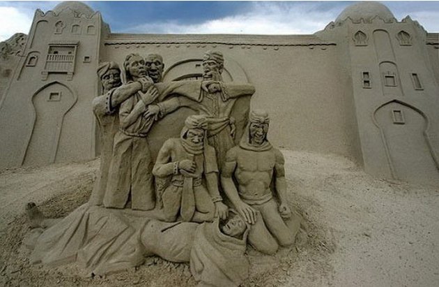 Chiêm ngưỡng 'kiệt tác' làm từ cát