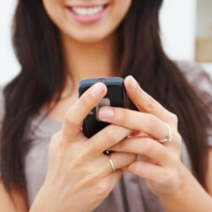 Bahaya, Virus Ponsel Bisa Menyebar Lewat SMS! 