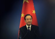 El primer ministro chino, Wen Jiabao, asistirá a la Conferencia de la ONU sobre Desarrollo Sostenible (Río+20) en Río de Janeiro (Brasil), y además visitará oficialmente Brasil, Uruguay, Argentina y Chile del 20 al 26 de junio, anunció la cancillería china.EFE/Archivo