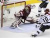 Los Angeles Kings' Richards scores a 2nd period goal on Phoenix Coyotes goalie Smith during Game 5 of the NHL Western Conference hockey finals in Glendale