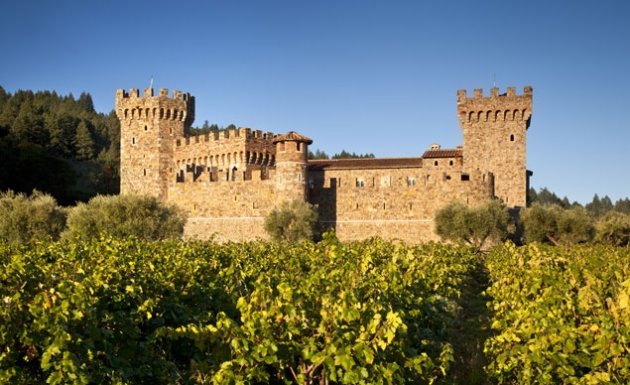Những lâu đài tráng lệ trên thế giới 01-castello-di-amorosa-jpeg_000137