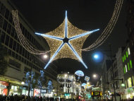 倫敦牛津街耶誕燈飾眩麗