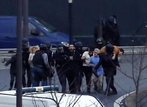 French police evacuate hostages after launching a rescue …