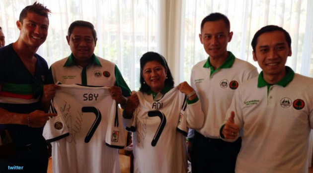 Cristiano Ronaldo Beri SBY Hadiah Istimewa