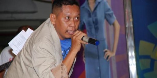 Tukul dan TNI AU dianggap lecehkan lagu Indonesia Raya
