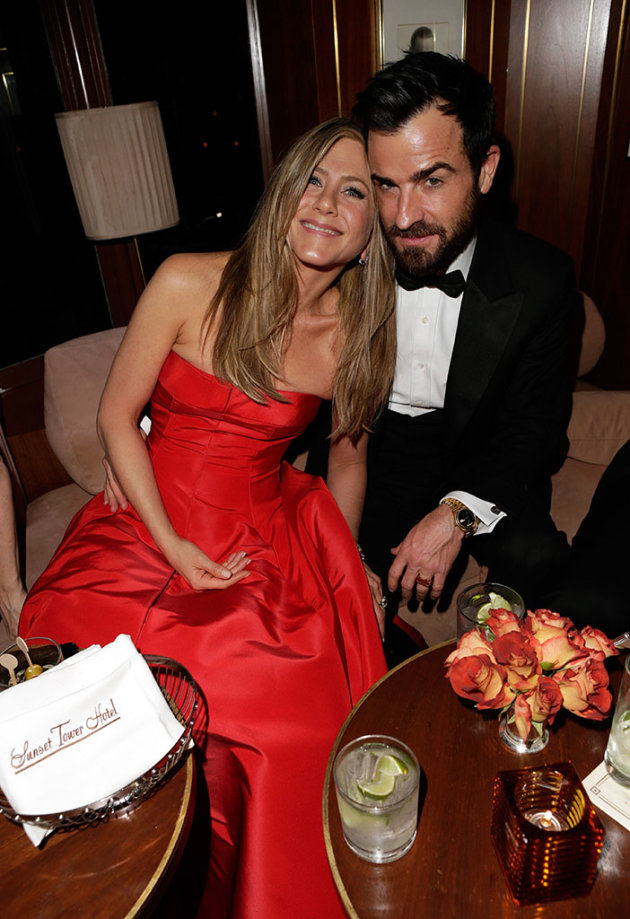 2013 Vanity Fair Oscar Party Hosted By Graydon Carter - Inside: Jennifer Anistson and Justin Theroux