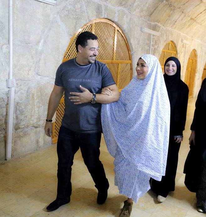صور أصالة وزوجها يزوران مسجد قبة الصخرة في فلسطين - 1006320-563931070334408-881566151-n-jpg_073117