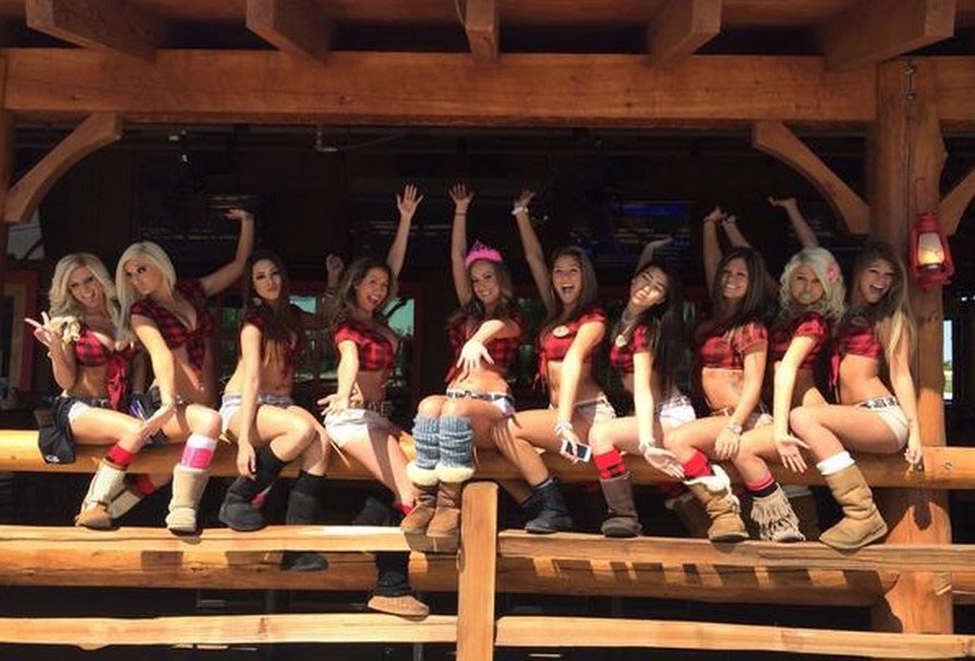 This Racy 'Breastaurant' Is The Fastest-Growing Food Chain In America