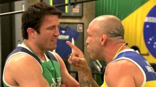Wanderlei Silva (R) was initially supposed to take on Chael Sonnen in UFC 175. (MMA Weekly)