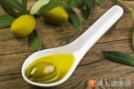 橄欖油的單元不飽和脂肪酸含量高，不適合高溫油炸，較適合中溫煎炒。