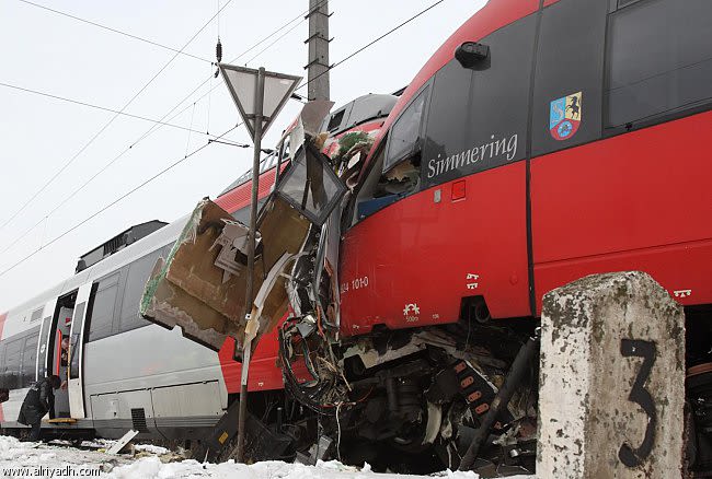  صور..أخطر حوادث القطارات في 2013  228177319513-jpg_163038