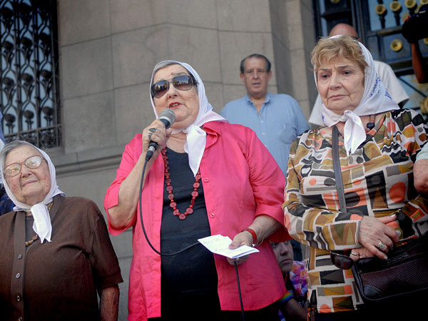 Bonafini amenazó en Tribunales: "Cuando nos hartemos, vamos a entrar"