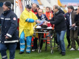 Tragedia en el fútbol sueco: un jugador convirtió un tanto y murió de un paro cardíaco