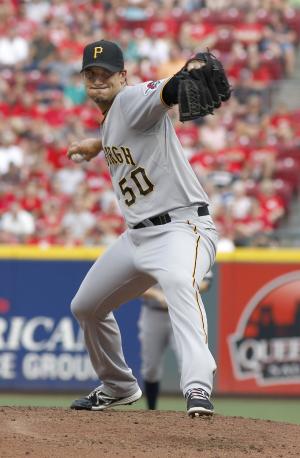 McCutchen's HRs rally Pirates over Reds 6-5 in …