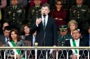 El presidente de Colombia, Juan Manuel Santos, pronuncia un discurso durante la celebración del 121 aniversario de la Policía de Colombia, en Bogotá (Colombia). EFE