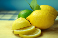 الفوائد المهمة للبرتقال والليمون في منح الرشاقة للجسم 20121217103637