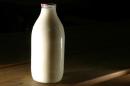 The average price paid to farmers for a litre of milk is just under 24 pence ($00.37, 00.34 euros), a drop of 25 percent in a year, while farmers' unions estimate it costs between 30 and 32 pence to produce
