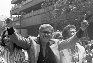 Buss' first championship parade came after the Lakers won the 1980 title. (AP)