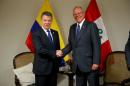 Peruvian President Pedro Pablo Kuczynski and his Colombian counterpart Juan Manuel Santos meet before the 3rd Binational Cabinet in Arequipa