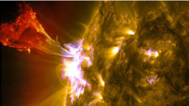 صور أكبرانفجار شمسي في شهر مايو 2013 التقطتها وكالة ناسا 130517080225-sun-radiation-flare-activity-976x549-nasasdo-nocredit-jpg_163930