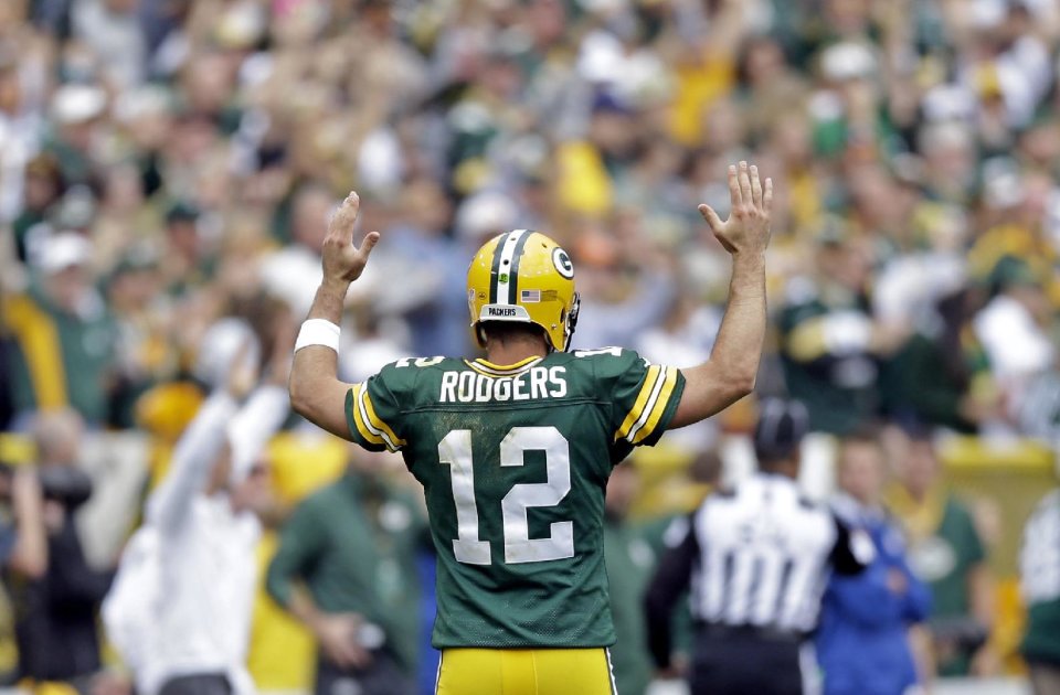 Rodgers has career day, Pack wallop Redskins 38-20